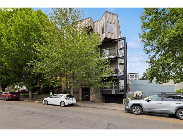 2241 Nw PETTYGROVE St 5, Portland, OR 97210