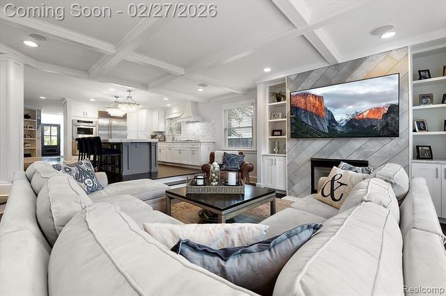 875 S Bates Street, Birmingham, MI 48009