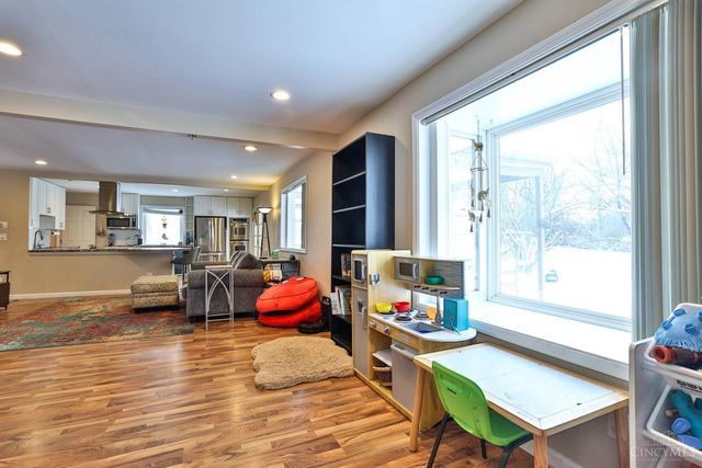 3287 Icicle Court, Cincinnati, OH 45251