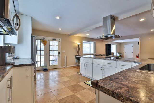 3287 Icicle Court, Cincinnati, OH 45251