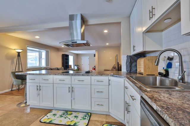 3287 Icicle Court, Cincinnati, OH 45251