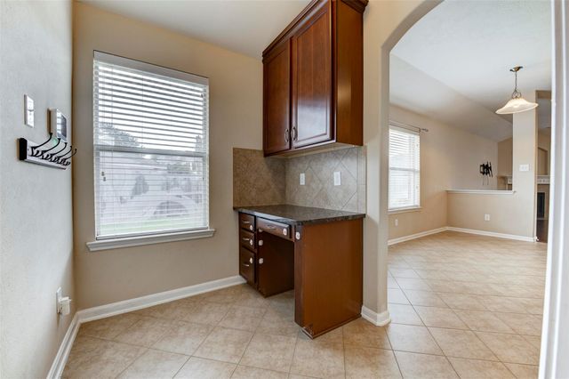 4934 Bonny Loch Lane, Houston, TX 77084