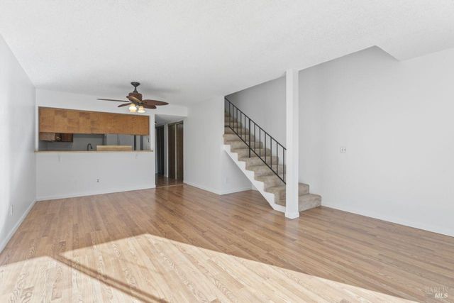 11 Creekwood Sqr, Rohnert Park, CA 94928