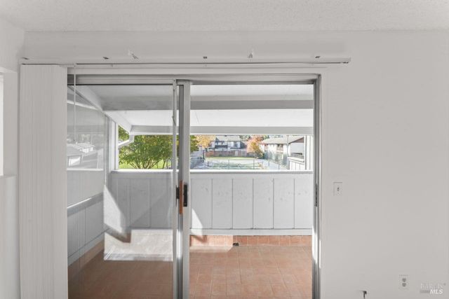 11 Creekwood Sqr, Rohnert Park, CA 94928