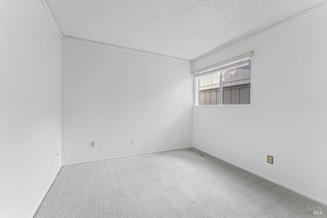 11 Creekwood Sqr, Rohnert Park, CA 94928