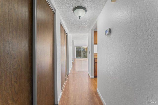 11 Creekwood Sqr, Rohnert Park, CA 94928