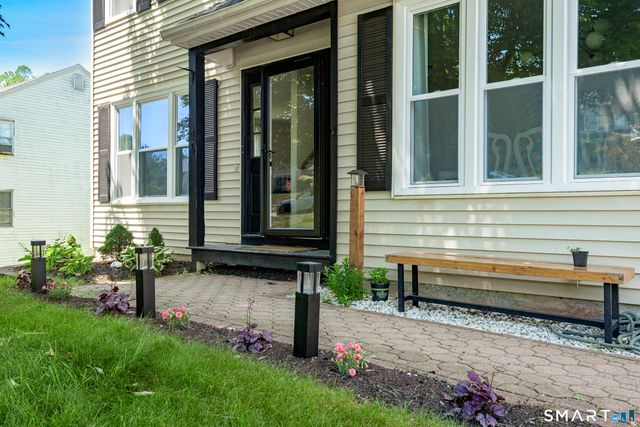 10 Dawns Road, New Milford, CT 06776