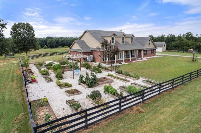 274 County Road Sw 3230, Winnsboro, TX 75494