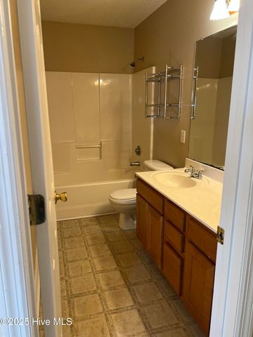 135 Annie Road, Richlands, NC 28574