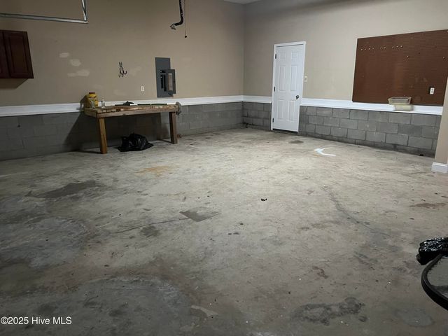 135 Annie Road, Richlands, NC 28574