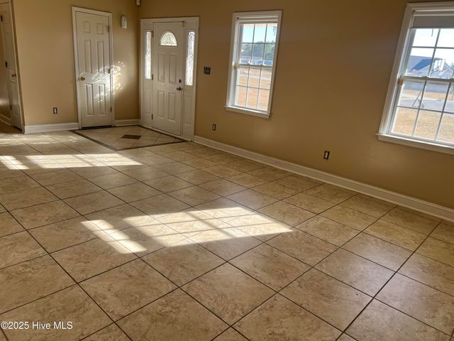 135 Annie Road, Richlands, NC 28574