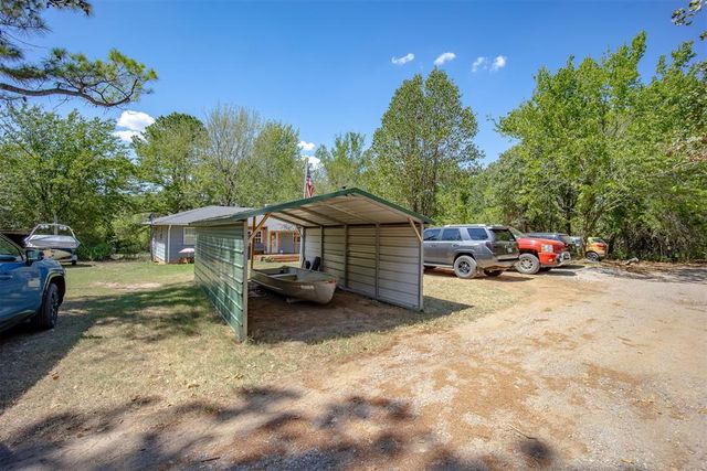 1400 Crestwood Road, Harrah, OK 73045