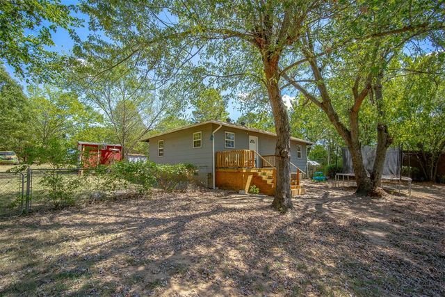 1400 Crestwood Road, Harrah, OK 73045