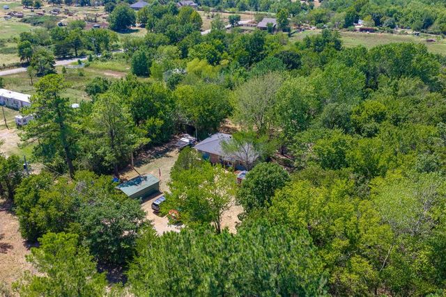 1400 Crestwood Road, Harrah, OK 73045