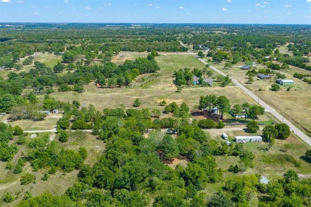 1400 Crestwood Road, Harrah, OK 73045