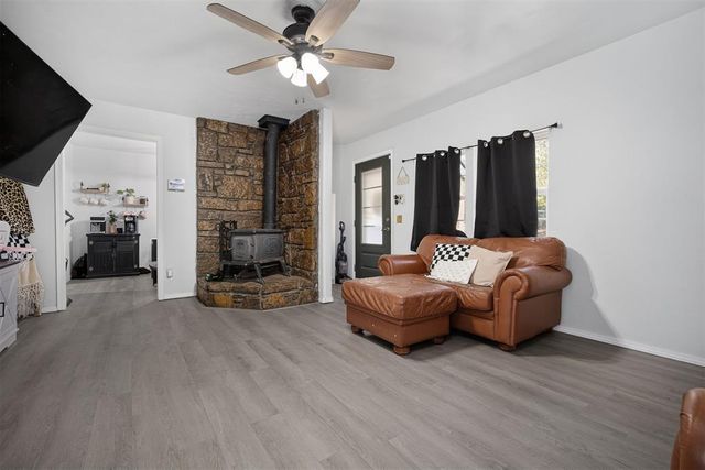 1400 Crestwood Road, Harrah, OK 73045