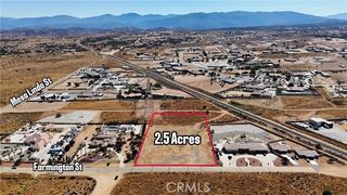 12365 Farmington Street, Oak Hills, CA 92344