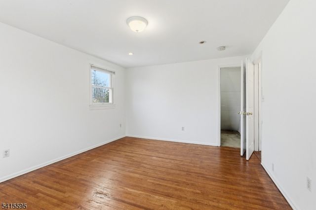 413 Wills Ave, Hopatcong Boro, NJ 07874