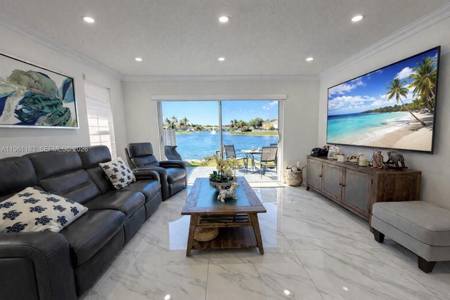 4760 SW 163rd Pl, Miami, FL 33185