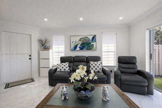 4760 SW 163rd Pl, Miami, FL 33185