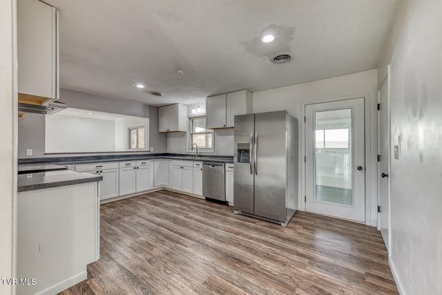 1956 Enterprise Road, Piney Flats, TN 37686