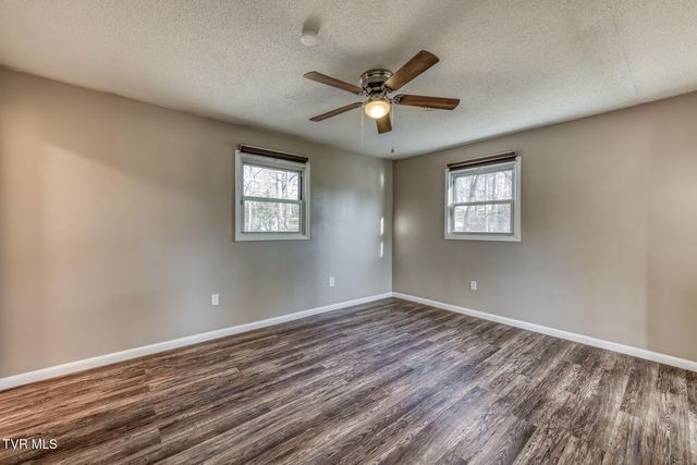 1956 Enterprise Road, Piney Flats, TN 37686