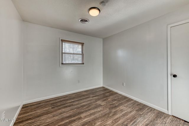 1956 Enterprise Road, Piney Flats, TN 37686