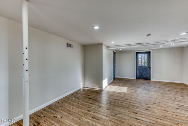 1956 Enterprise Road, Piney Flats, TN 37686