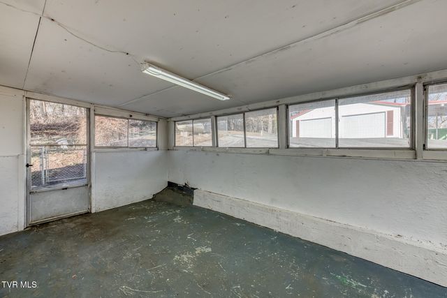 1956 Enterprise Road, Piney Flats, TN 37686