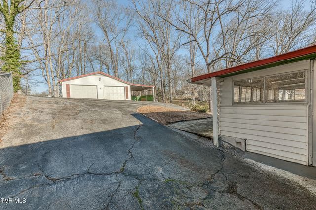 1956 Enterprise Road, Piney Flats, TN 37686