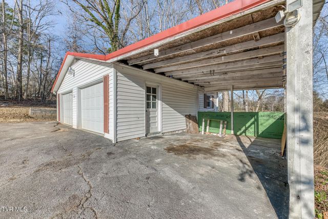 1956 Enterprise Road, Piney Flats, TN 37686