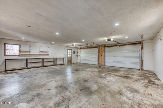 1956 Enterprise Road, Piney Flats, TN 37686