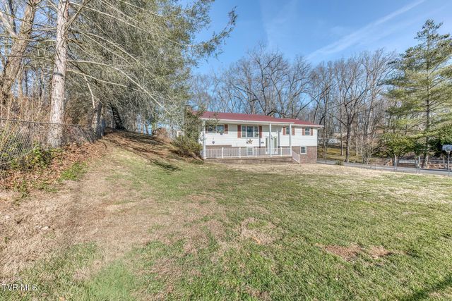 1956 Enterprise Road, Piney Flats, TN 37686