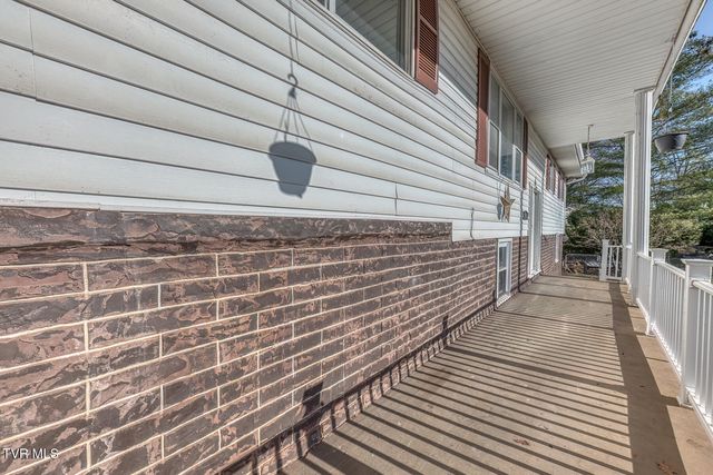 1956 Enterprise Road, Piney Flats, TN 37686