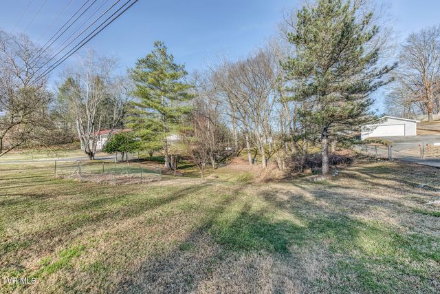 1956 Enterprise Road, Piney Flats, TN 37686