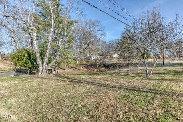 1956 Enterprise Road, Piney Flats, TN 37686