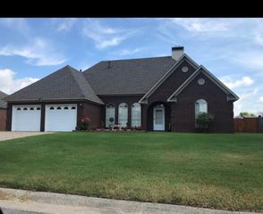 13617 Stonehenge Cove, North Little Rock, AR 72117