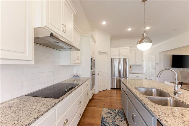 18161 Hauser Street, Overland Park, KS 66013