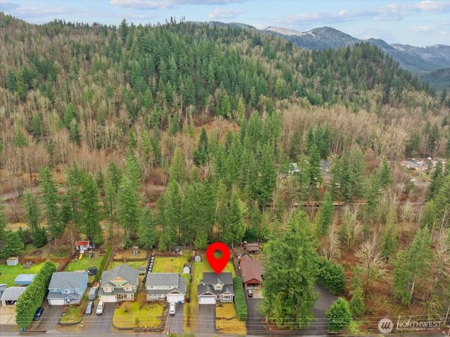 35506 Veazie Cumberland Road SE, Enumclaw, WA 98022