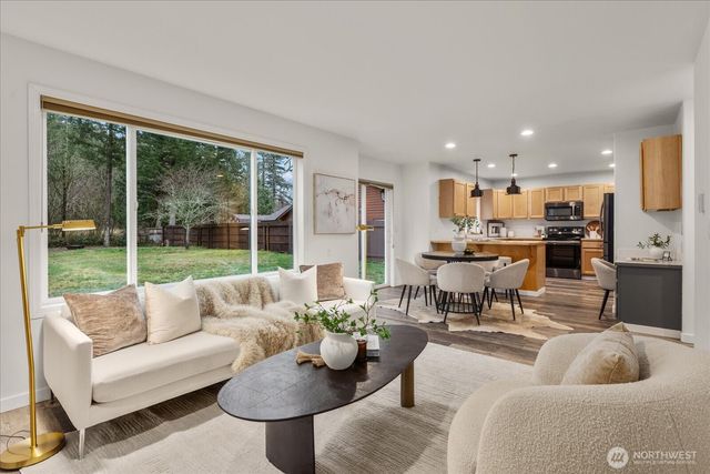 35506 Veazie Cumberland Road SE, Enumclaw, WA 98022