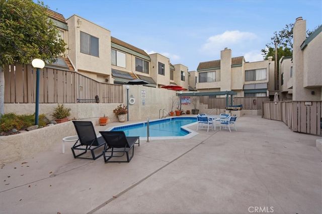 1734 N Verdugo 10, Glendale, CA 91208