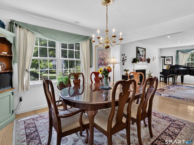 6 Essex Lane 6, Madison, CT 06443