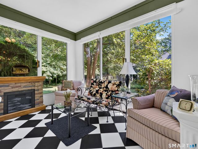 6 Essex Lane 6, Madison, CT 06443