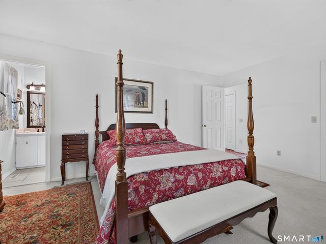 6 Essex Lane 6, Madison, CT 06443