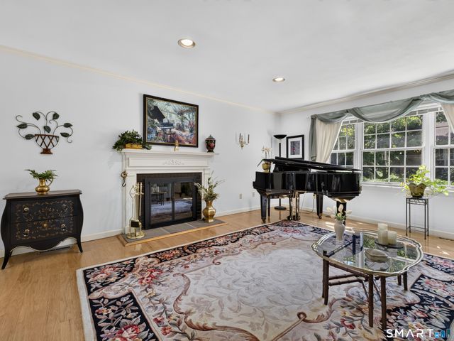 6 Essex Lane 6, Madison, CT 06443