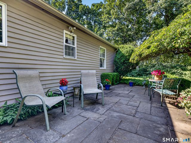 6 Essex Lane 6, Madison, CT 06443