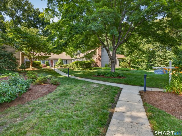 6 Essex Lane 6, Madison, CT 06443