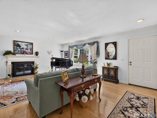 6 Essex Lane 6, Madison, CT 06443