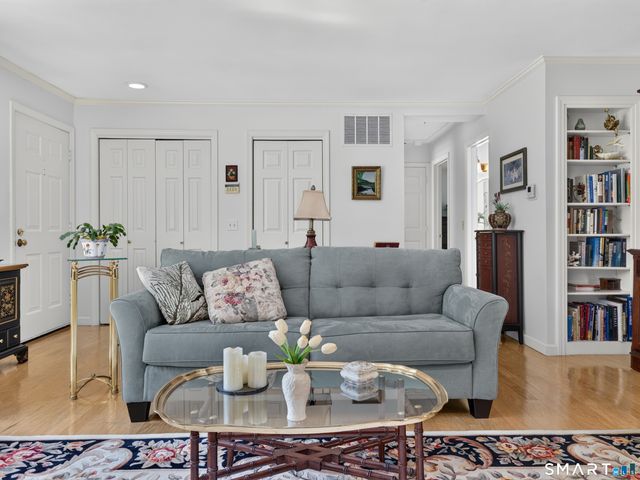 6 Essex Lane 6, Madison, CT 06443