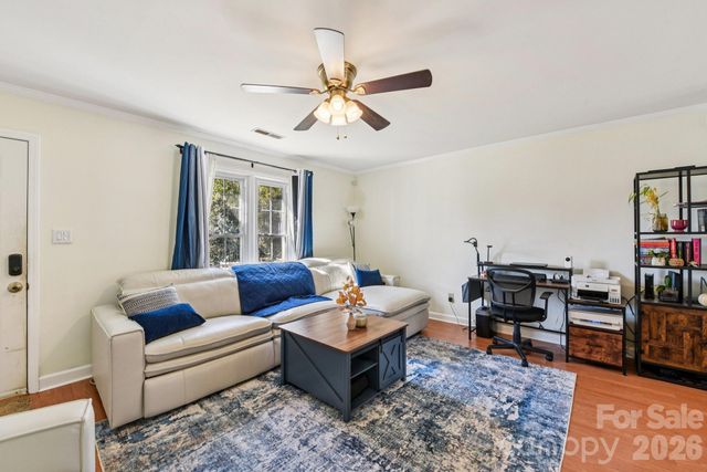 6025 Crape Myrtle Lane, Charlotte, NC 28216